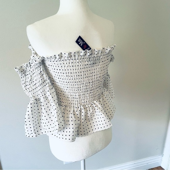 Polka Dot Off Shoulder Flounce Sleeve Crop Top - Size Large - Picture 5 of 13